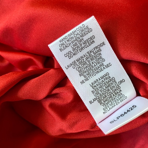 BCBGMaxAzria Red Ruffled Dress with Bow Sz Small - Picture 6 of 6